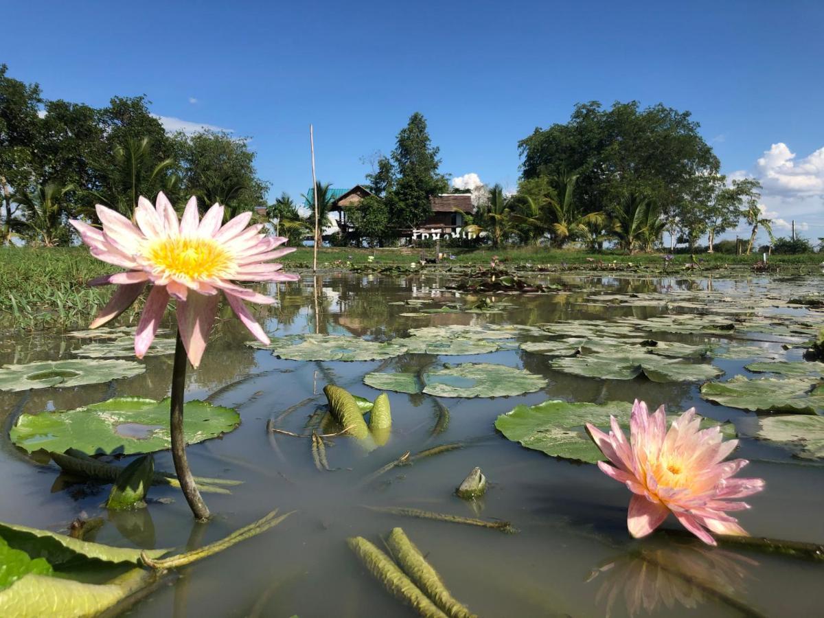 Resort Railumpoo Nakhon Sawan Exterior photo
